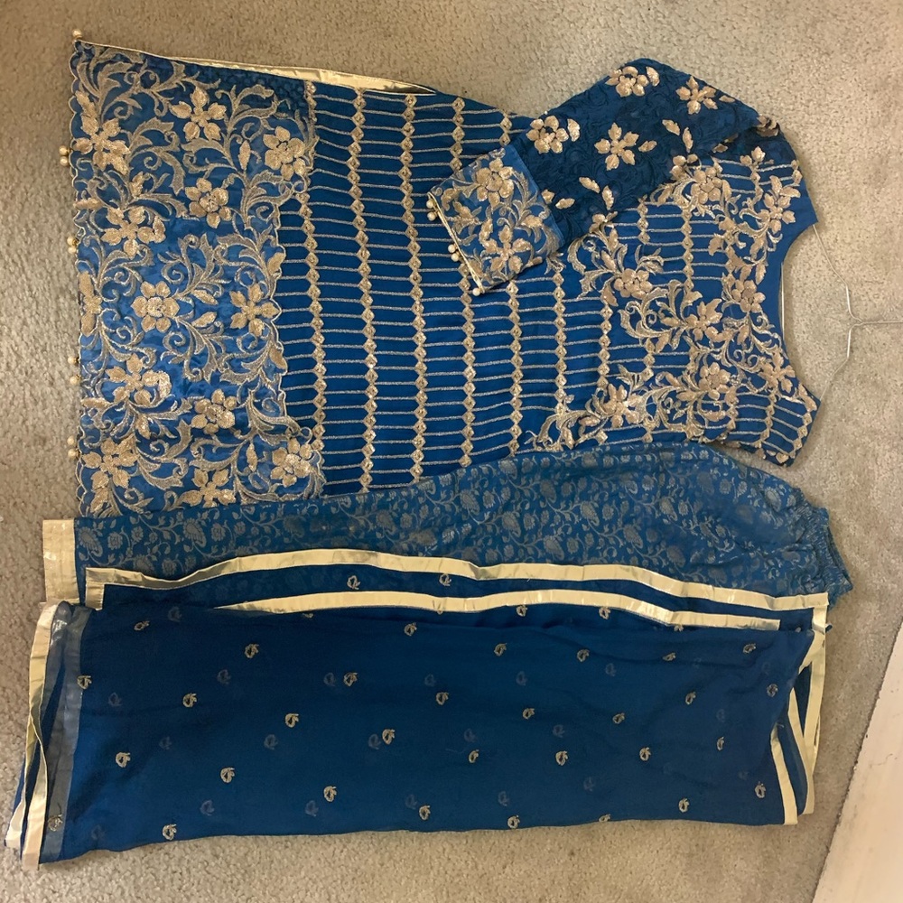 3 piece fancy pakistani Indian outfit